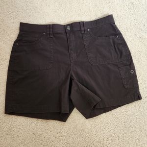 💥SALE💥Gloria Vanderbilt, 12, Black shorts